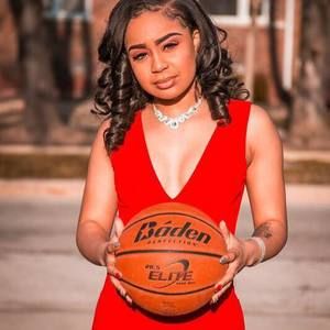 Meet your Posher, Summer